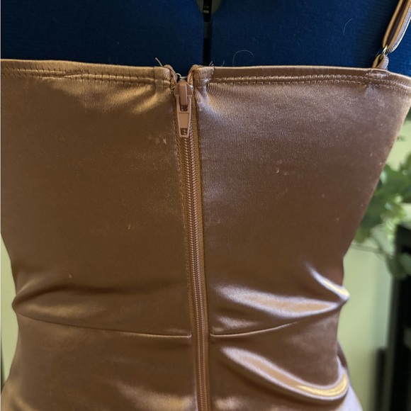 🌹 Rose Gold Satin Midi Wrap Dress - Picture 4 of 7